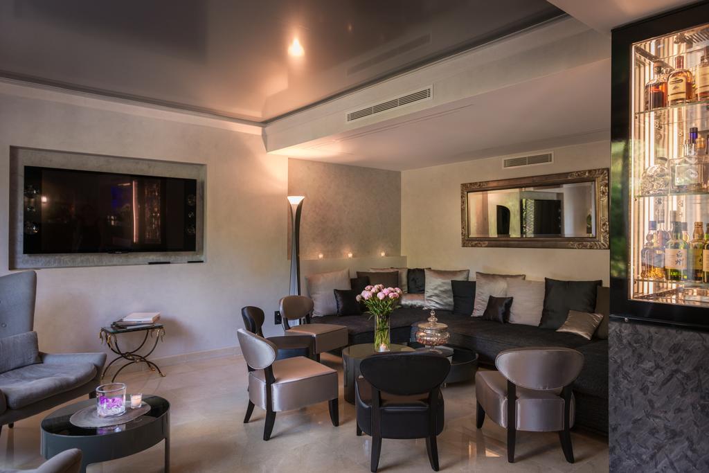 Hostellerie Les Gorges De Pennafort Callas Εξωτερικό φωτογραφία