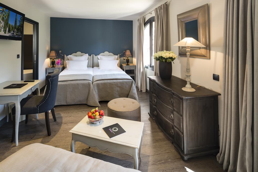 Hostellerie Les Gorges De Pennafort Callas Δωμάτιο φωτογραφία