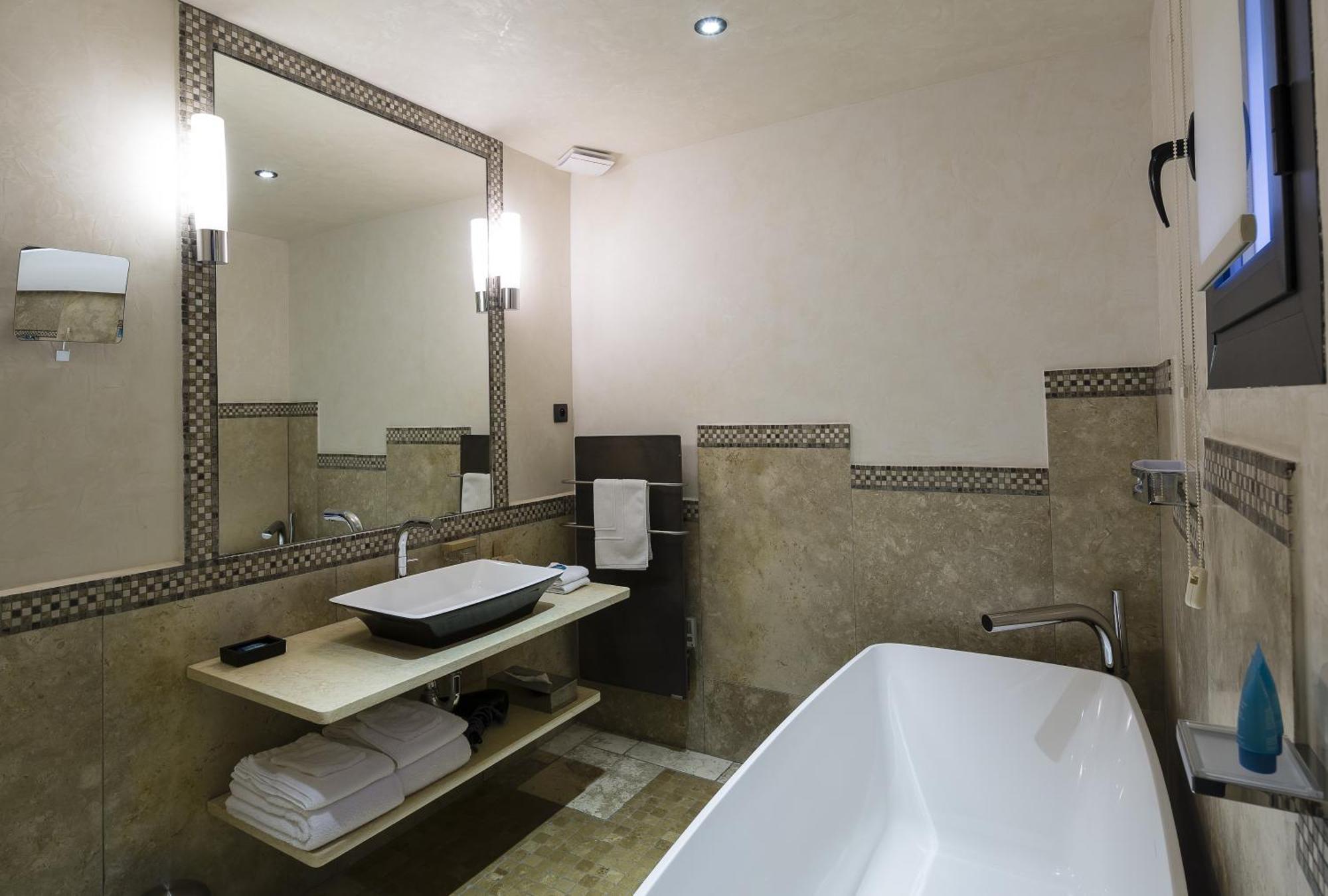 Hostellerie Les Gorges De Pennafort Callas Δωμάτιο φωτογραφία