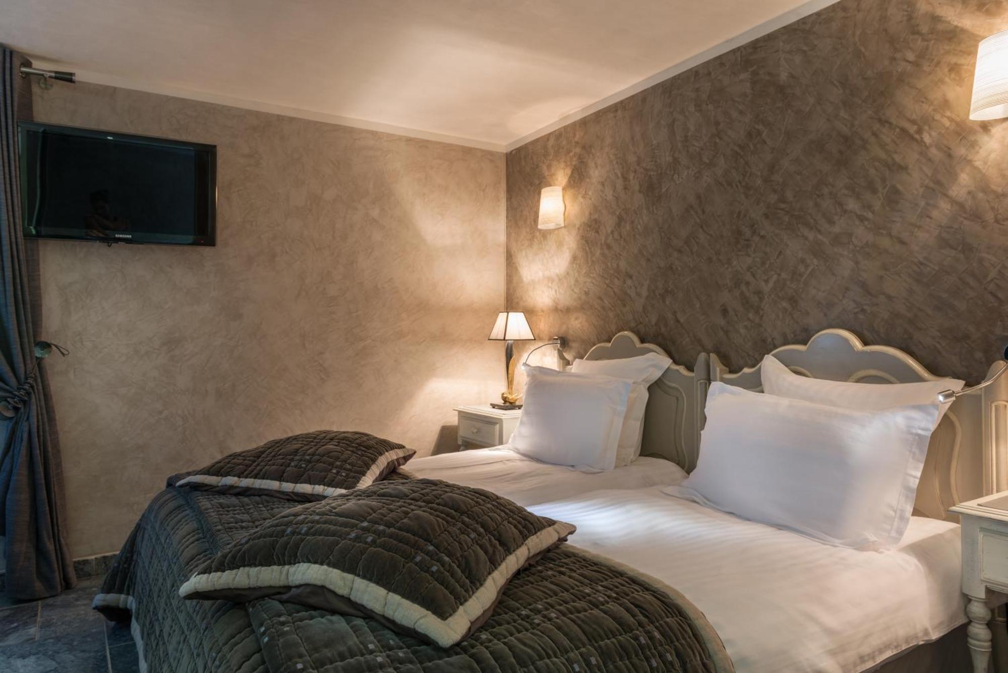 Hostellerie Les Gorges De Pennafort Callas Δωμάτιο φωτογραφία